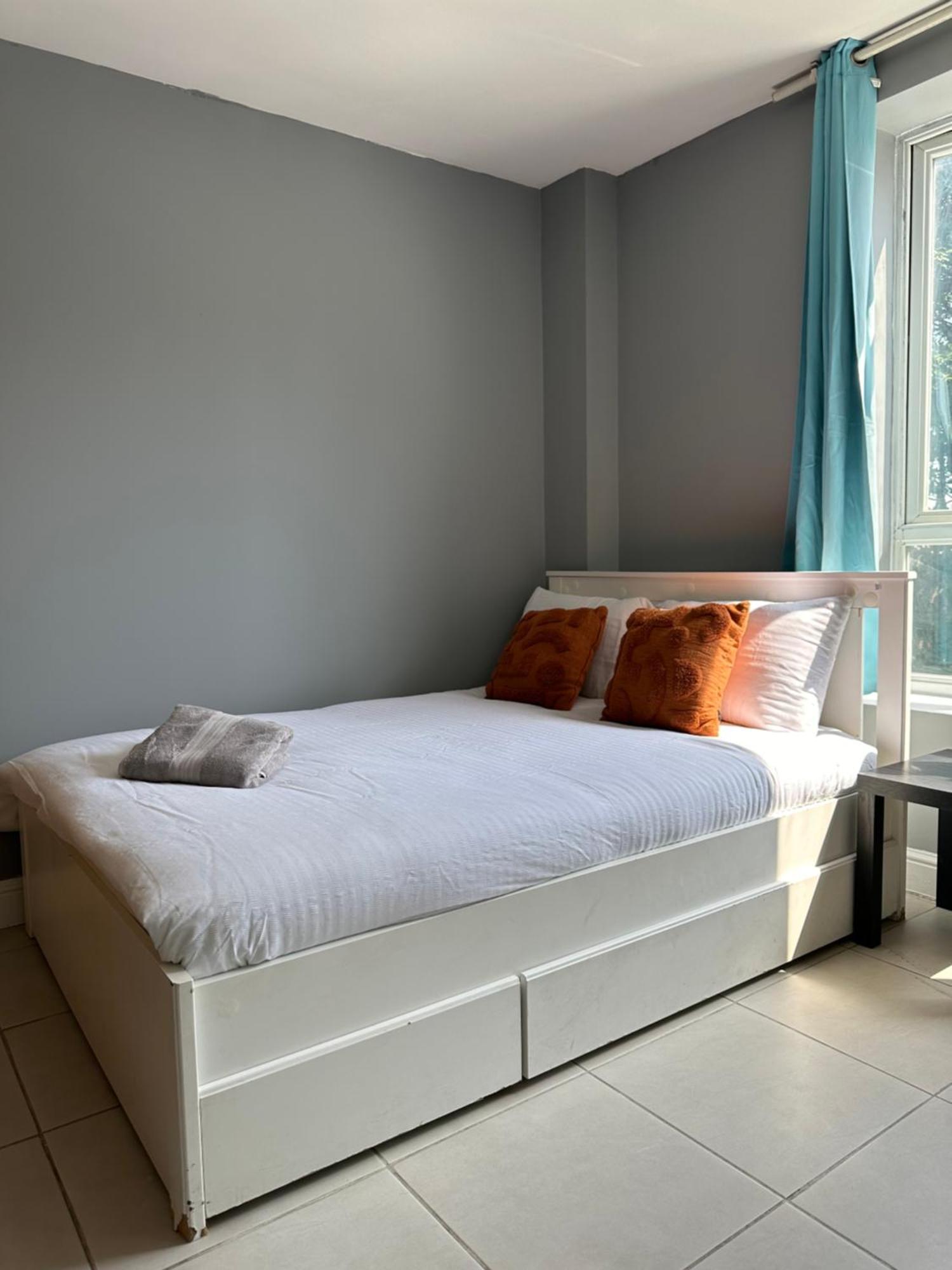 Luxury Private Room In Central 런던 외부 사진