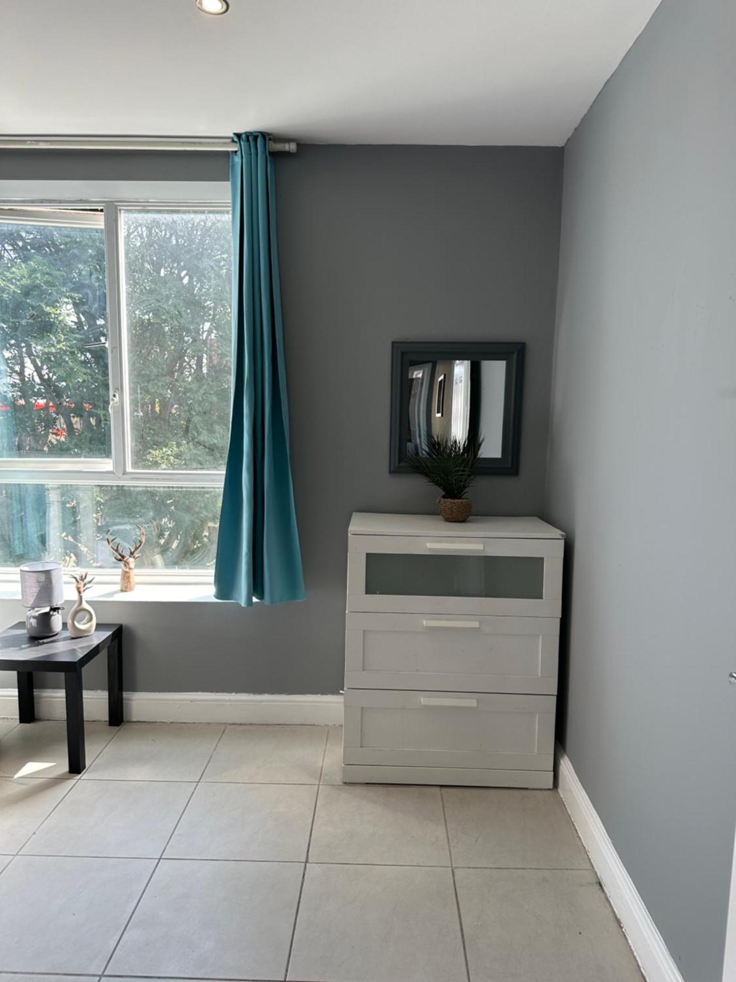 Luxury Private Room In Central 런던 외부 사진