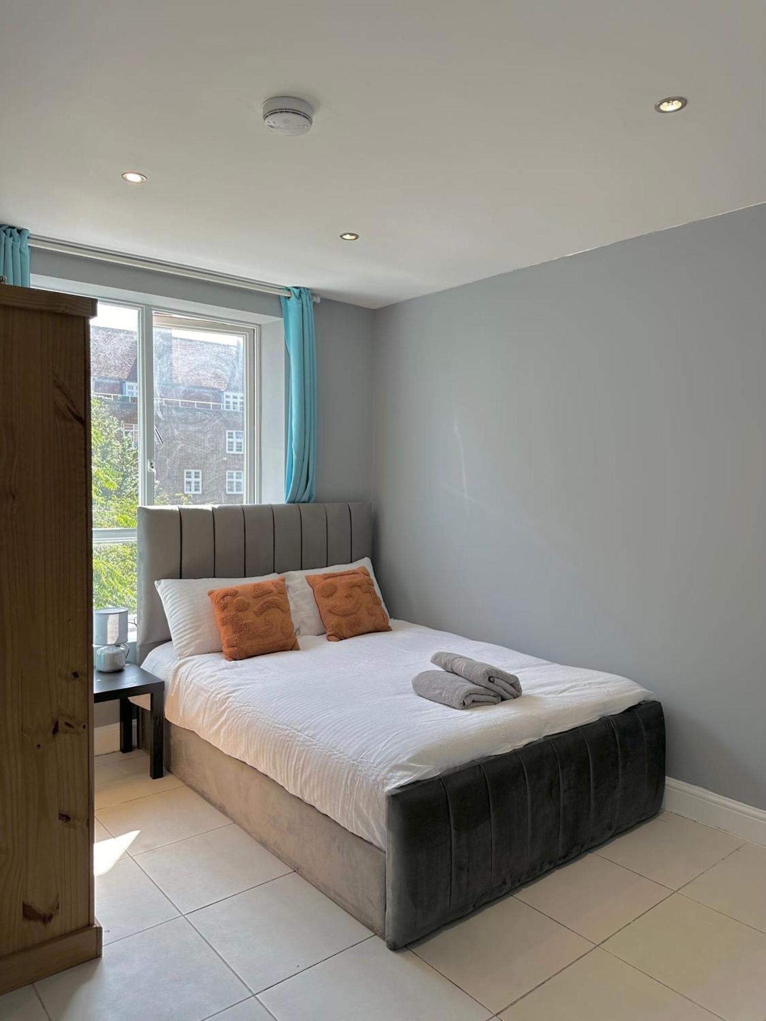 Luxury Private Room In Central 런던 외부 사진
