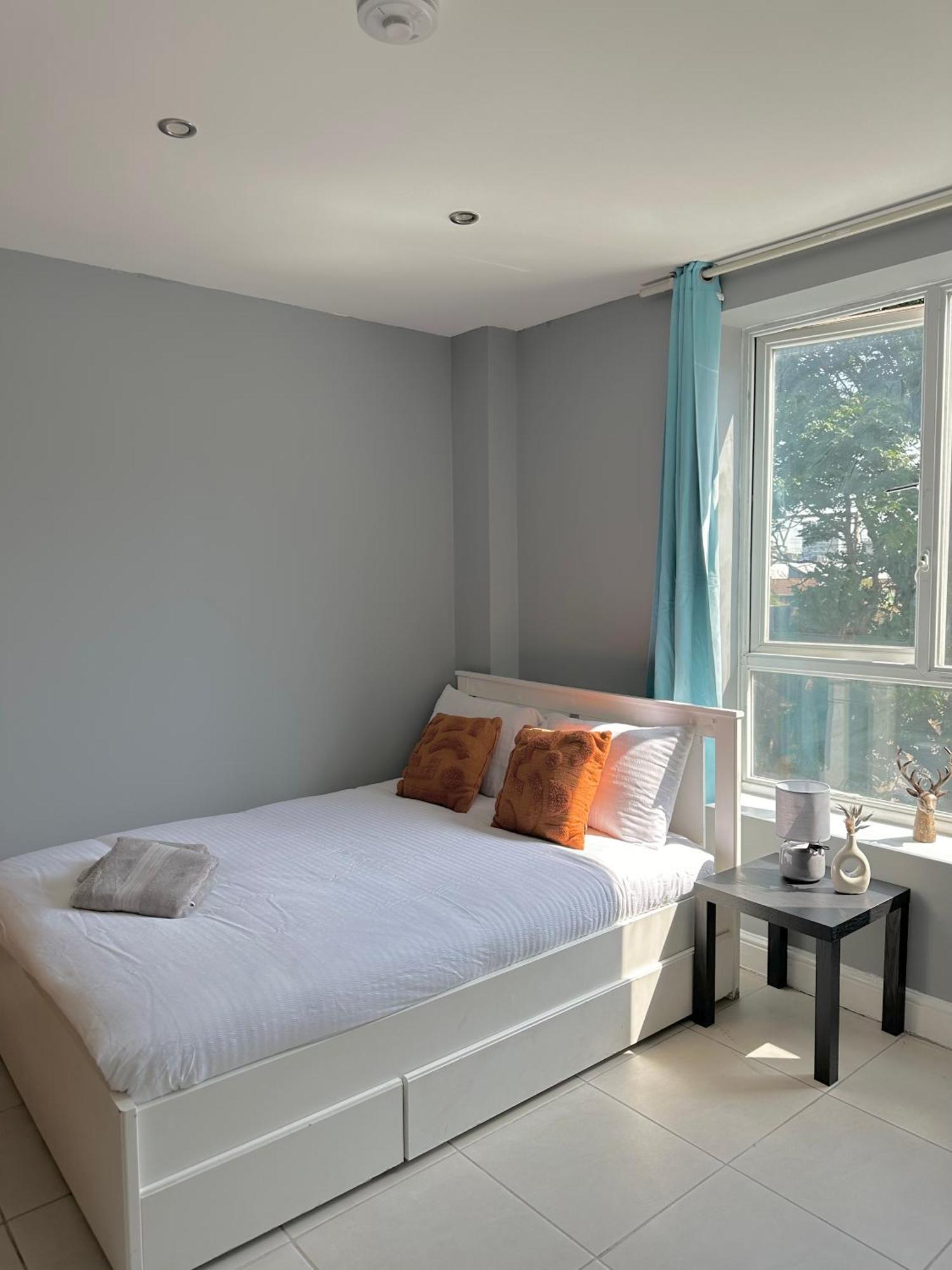 Luxury Private Room In Central 런던 외부 사진