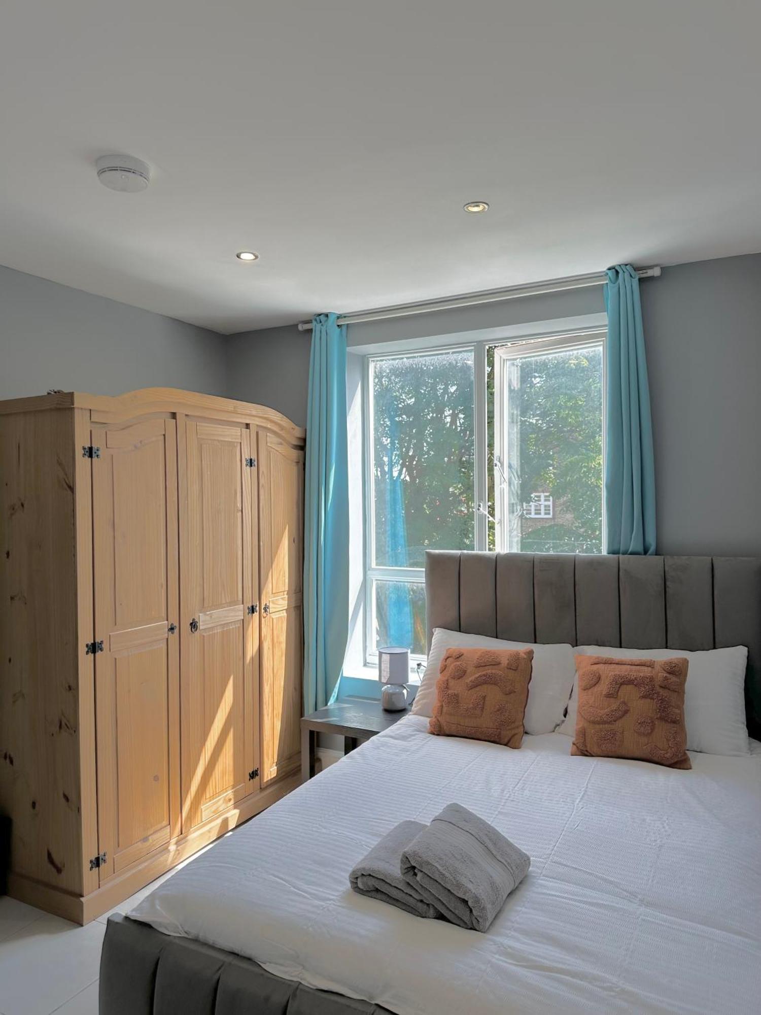 Luxury Private Room In Central 런던 외부 사진